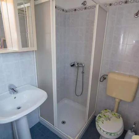 Guest house Nena Mali Losinj