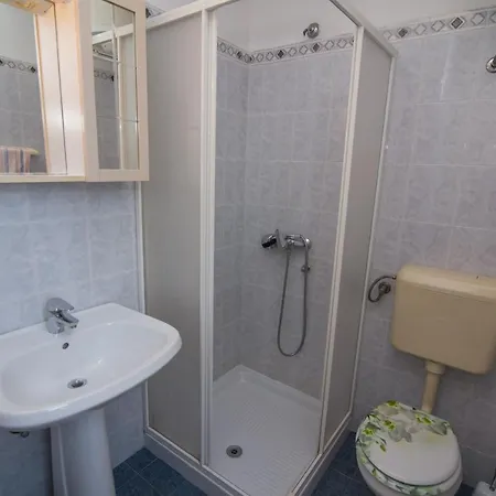 Apartment Nena *