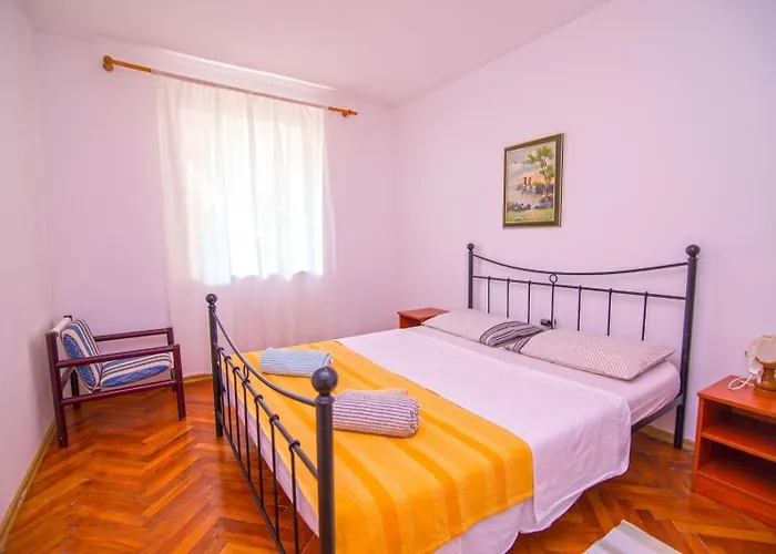 Nena 말리로시니